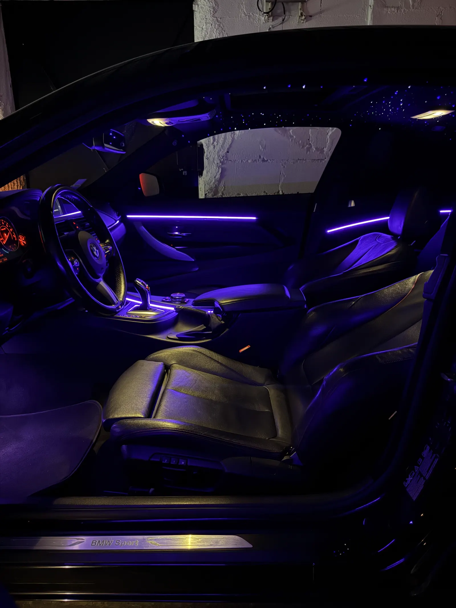 BMW Série 3, LED d'ambiance
