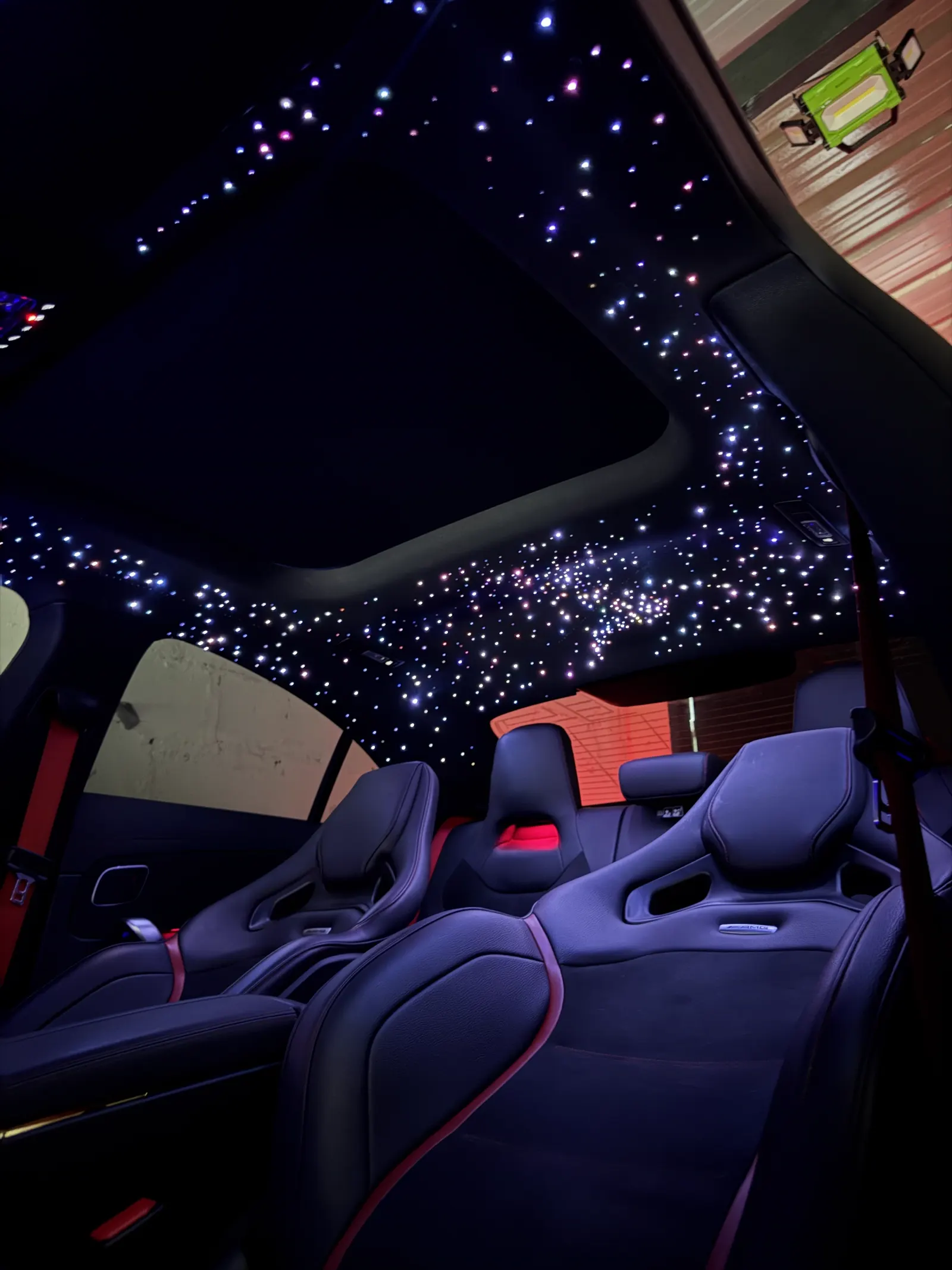 Mercedes CLA, ciel étoilé
