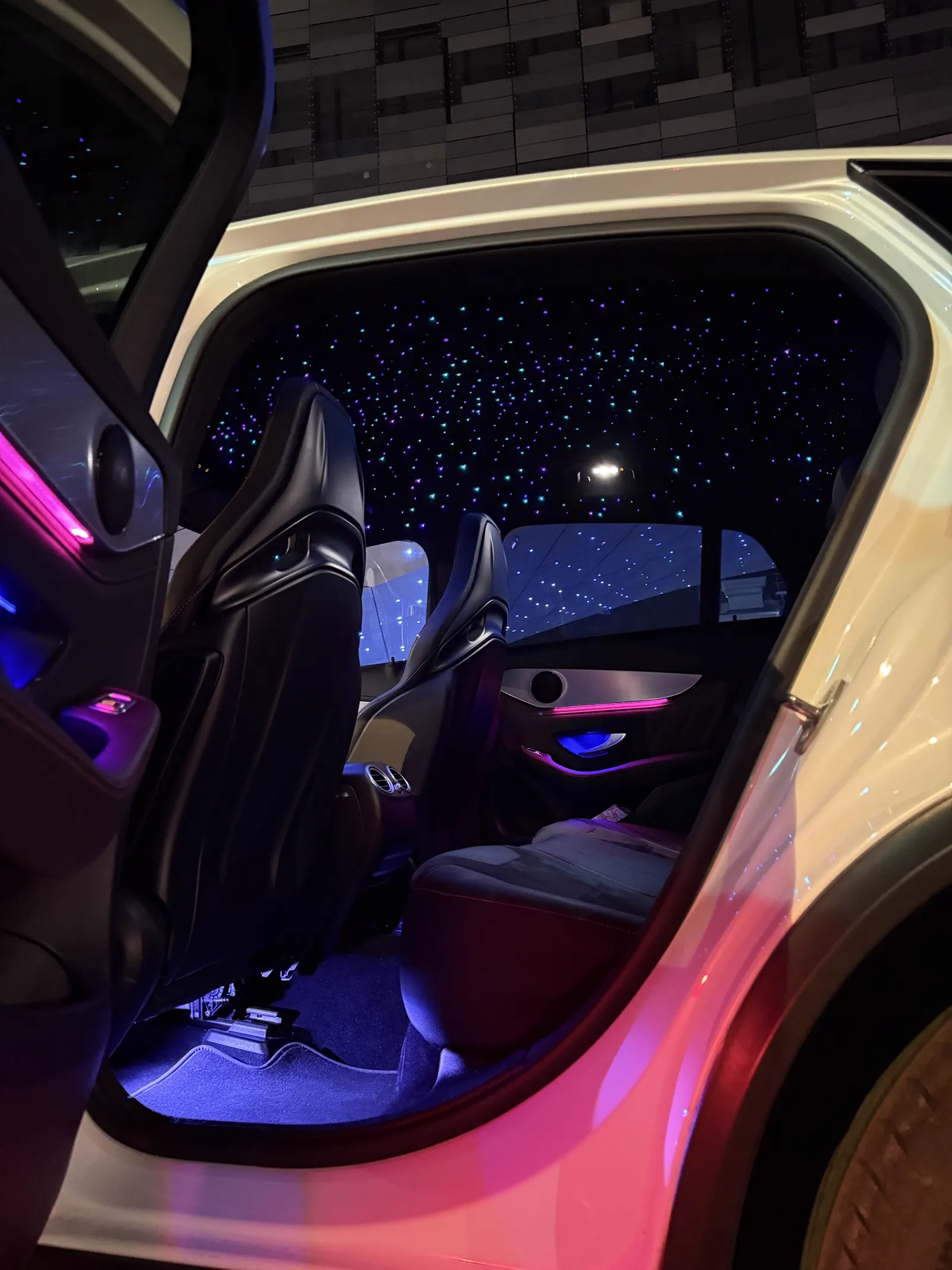 Mercedes GLC, ciel étoilé