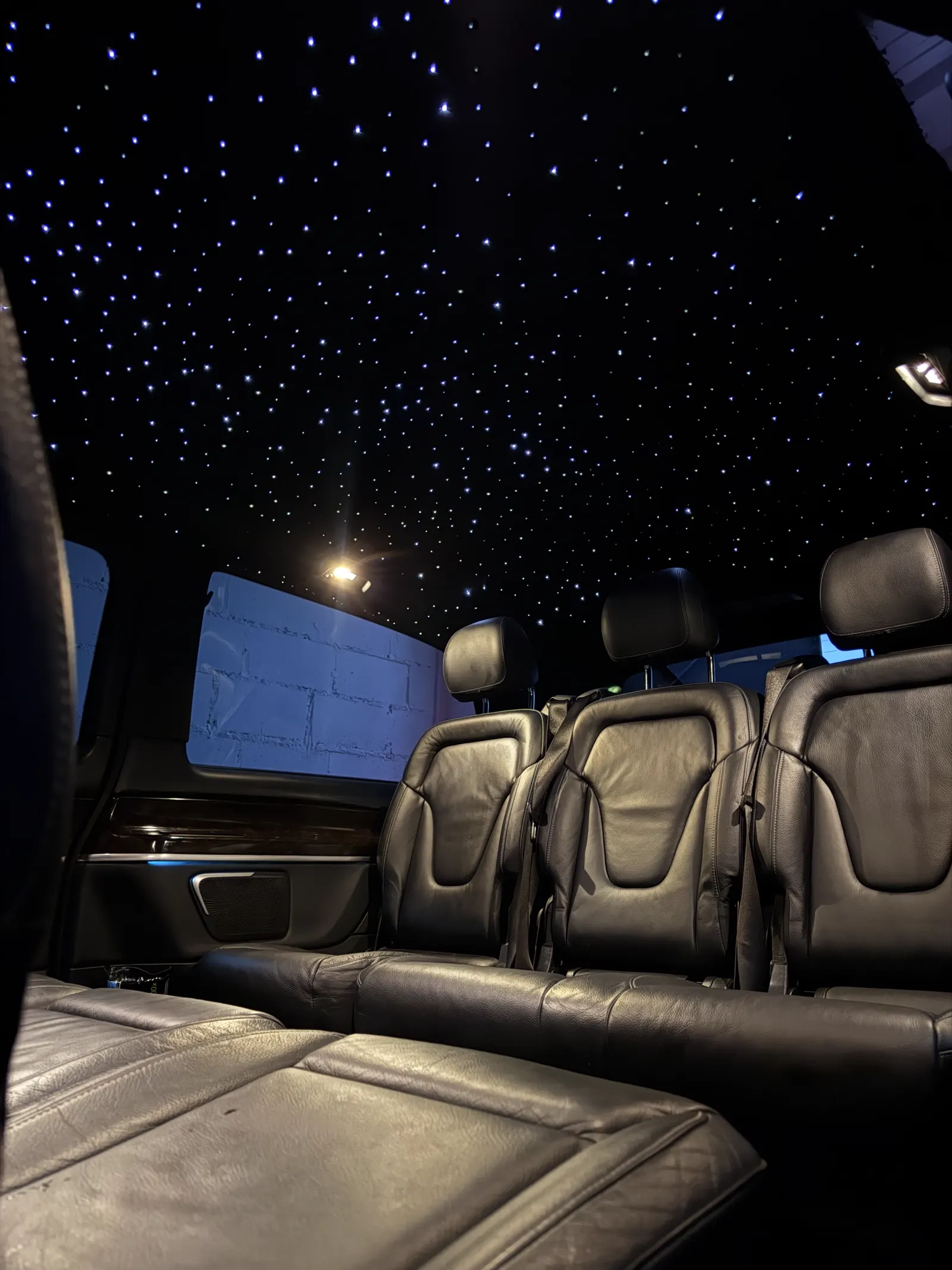 Ciel de toit rénové sur Mercedes Viano