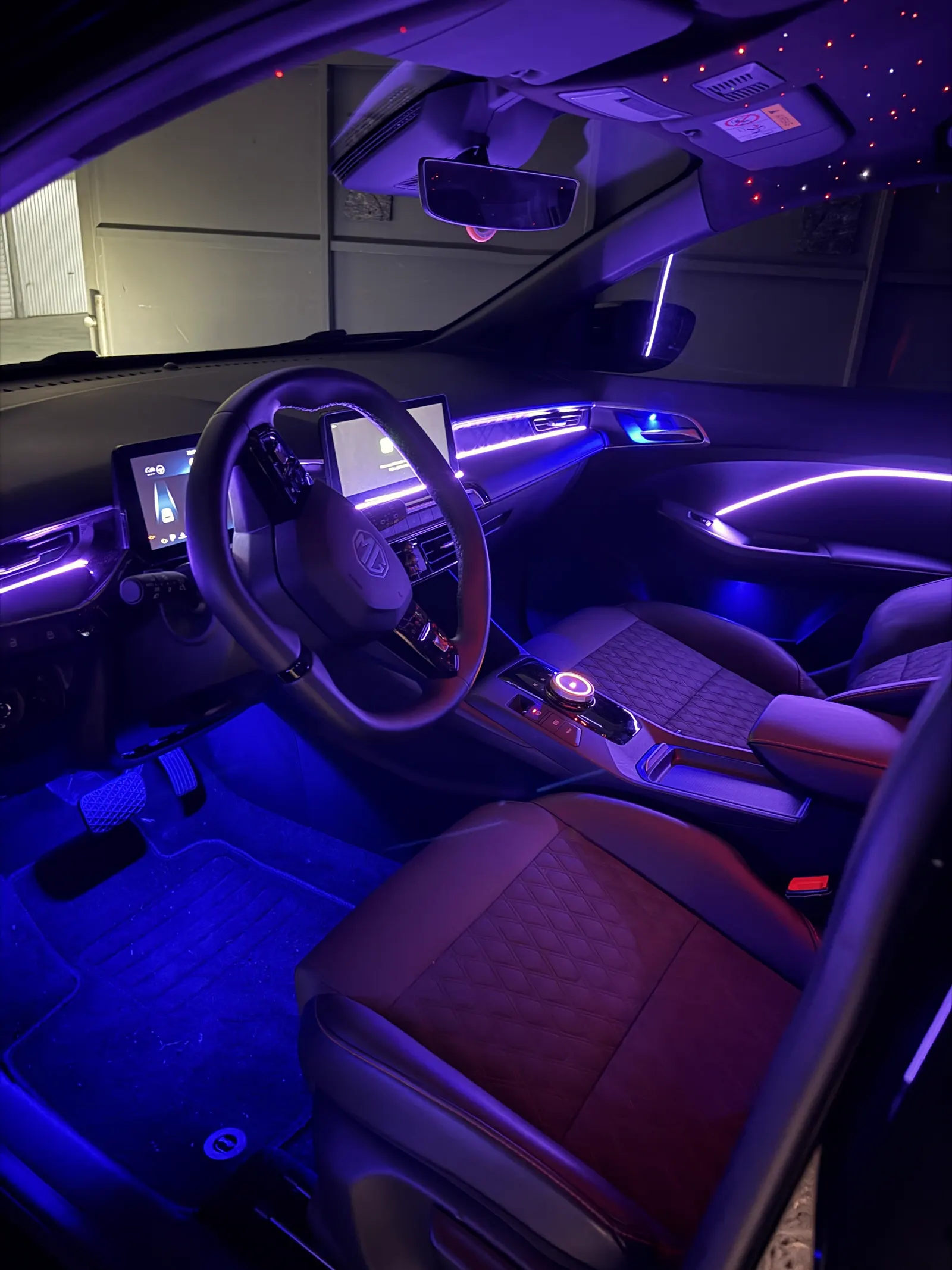 MG, LED d'ambiance