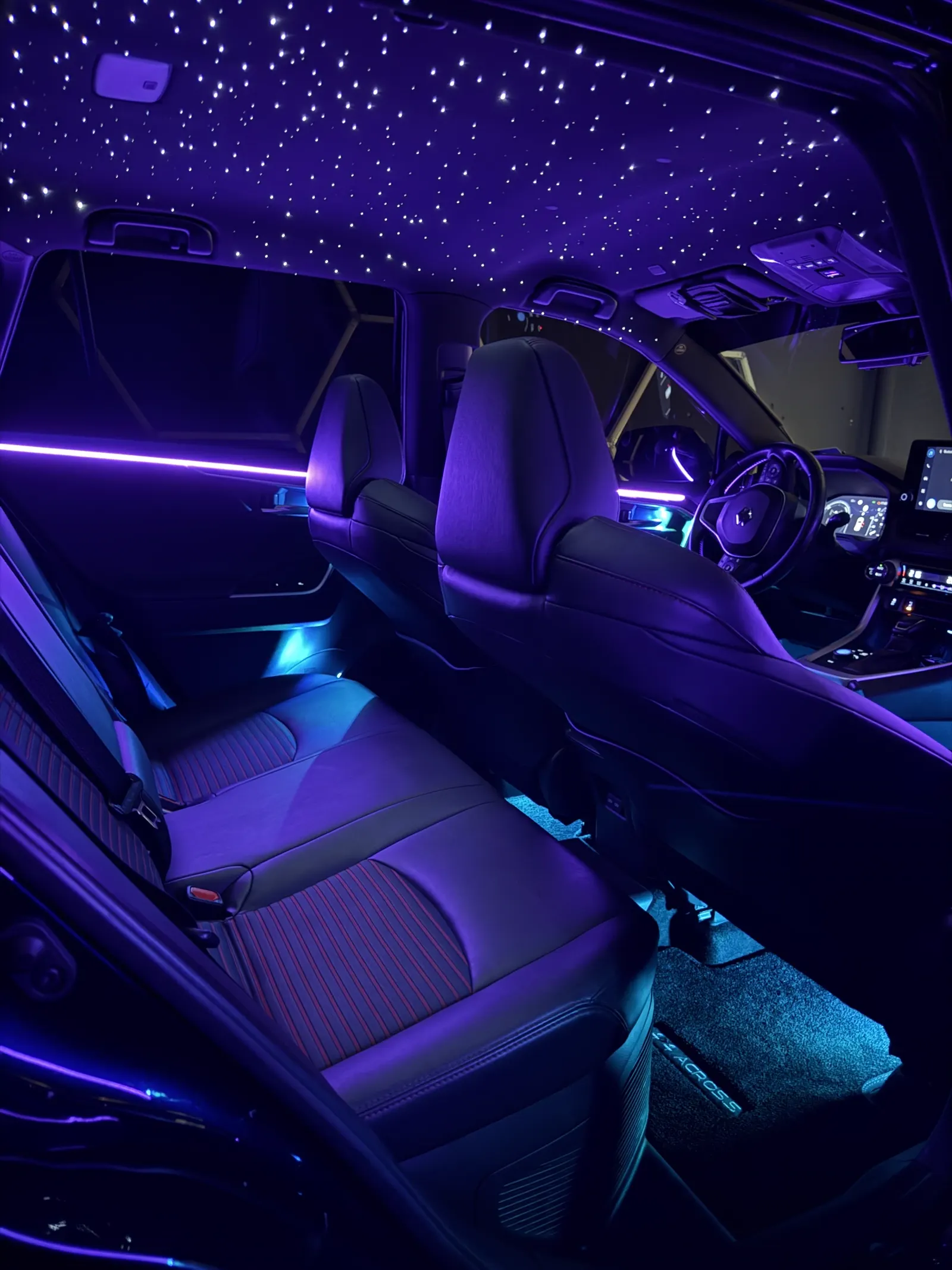 Suzuki S-Cross, LED d'ambiance