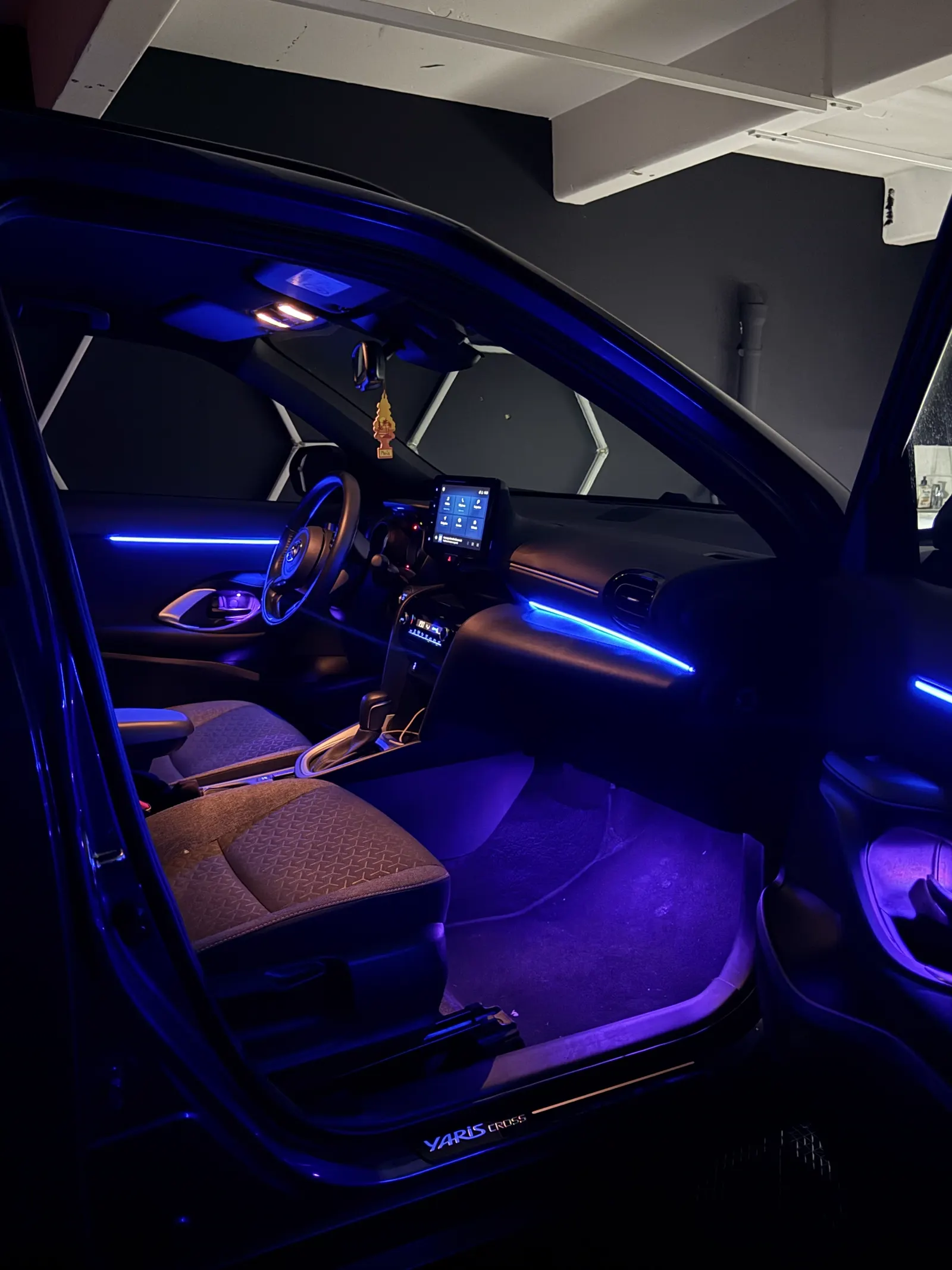 Toyota Yaris Cross, LED d'ambiance